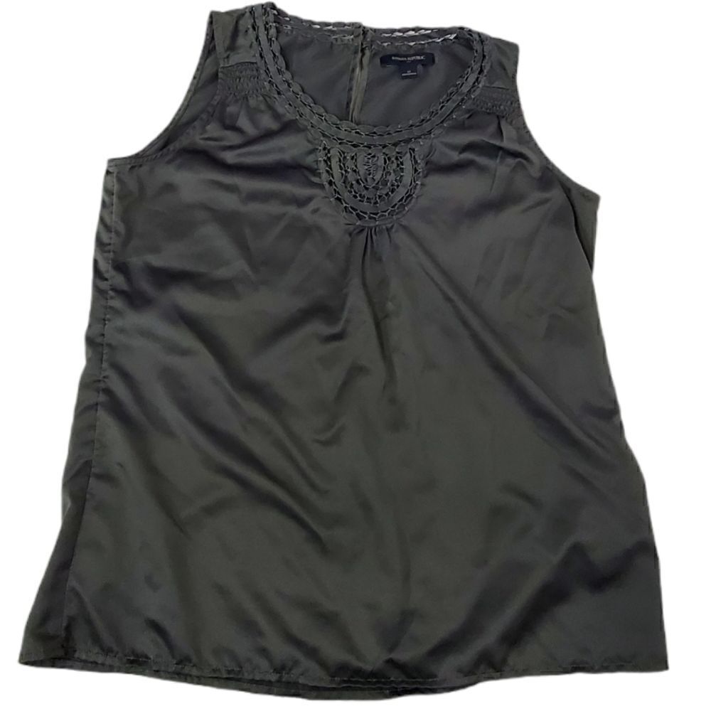 Banana Republic Smoky Pearl Macrame Sleeveless Top